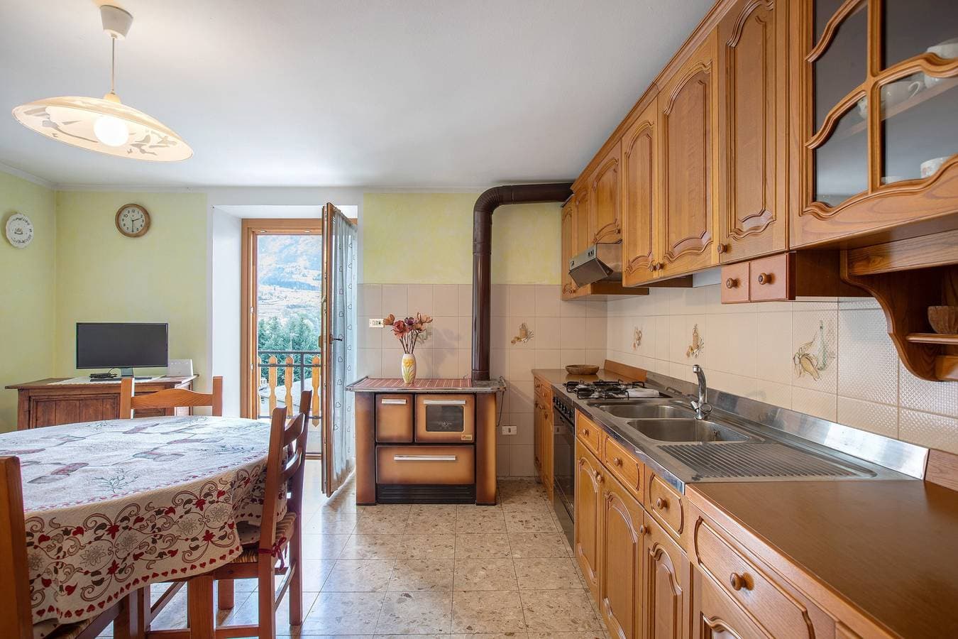 Foto 7 von 25: Ferienwohnung 'Il Borgo' mit Bergblick, privater Terrasse und WLAN
