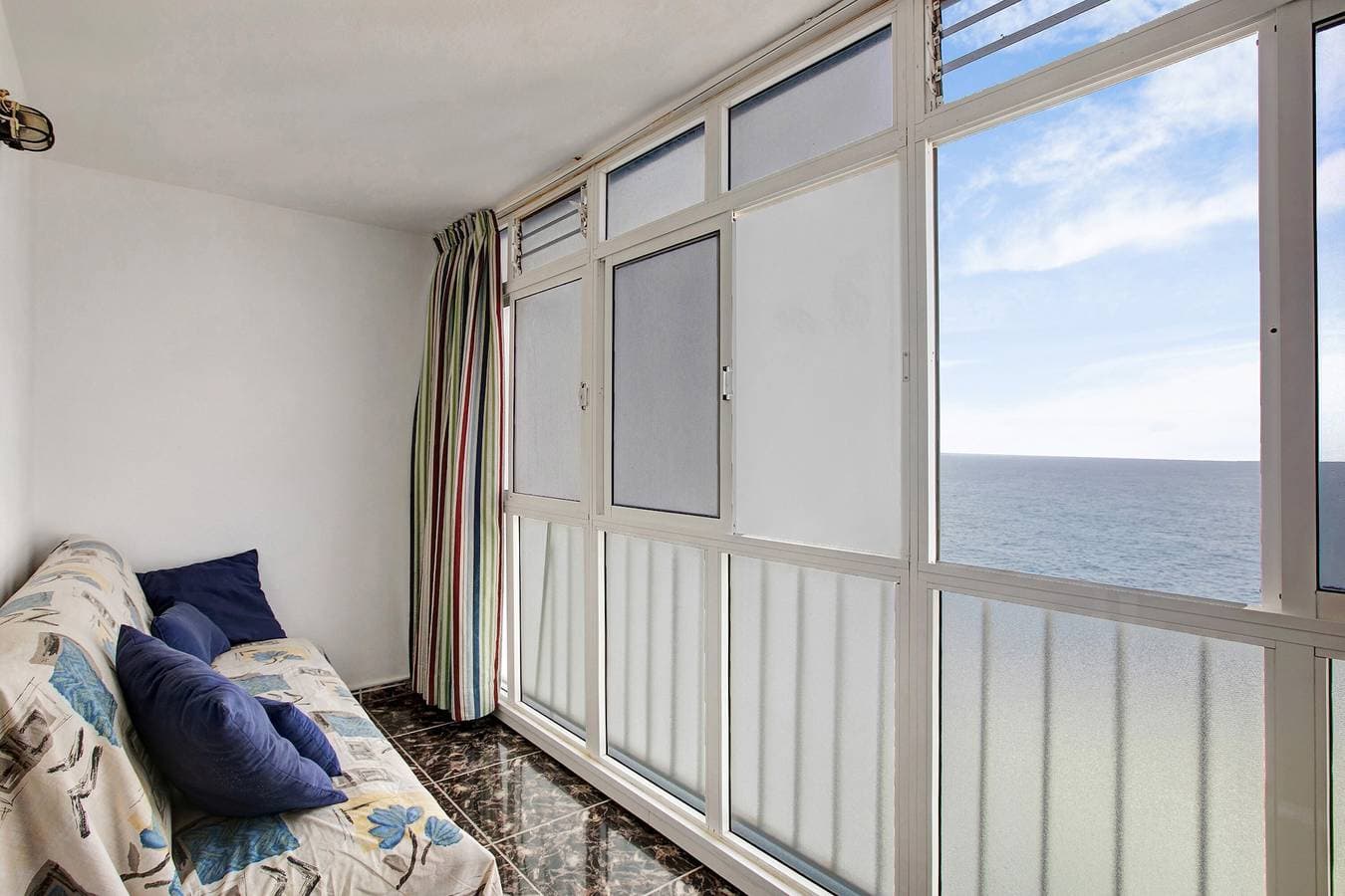 Foto 13 von 22: Ferienwohnung 'Estudio Mesa del Mar' in Strandnähe mit Gemeinschaftspool und WLAN