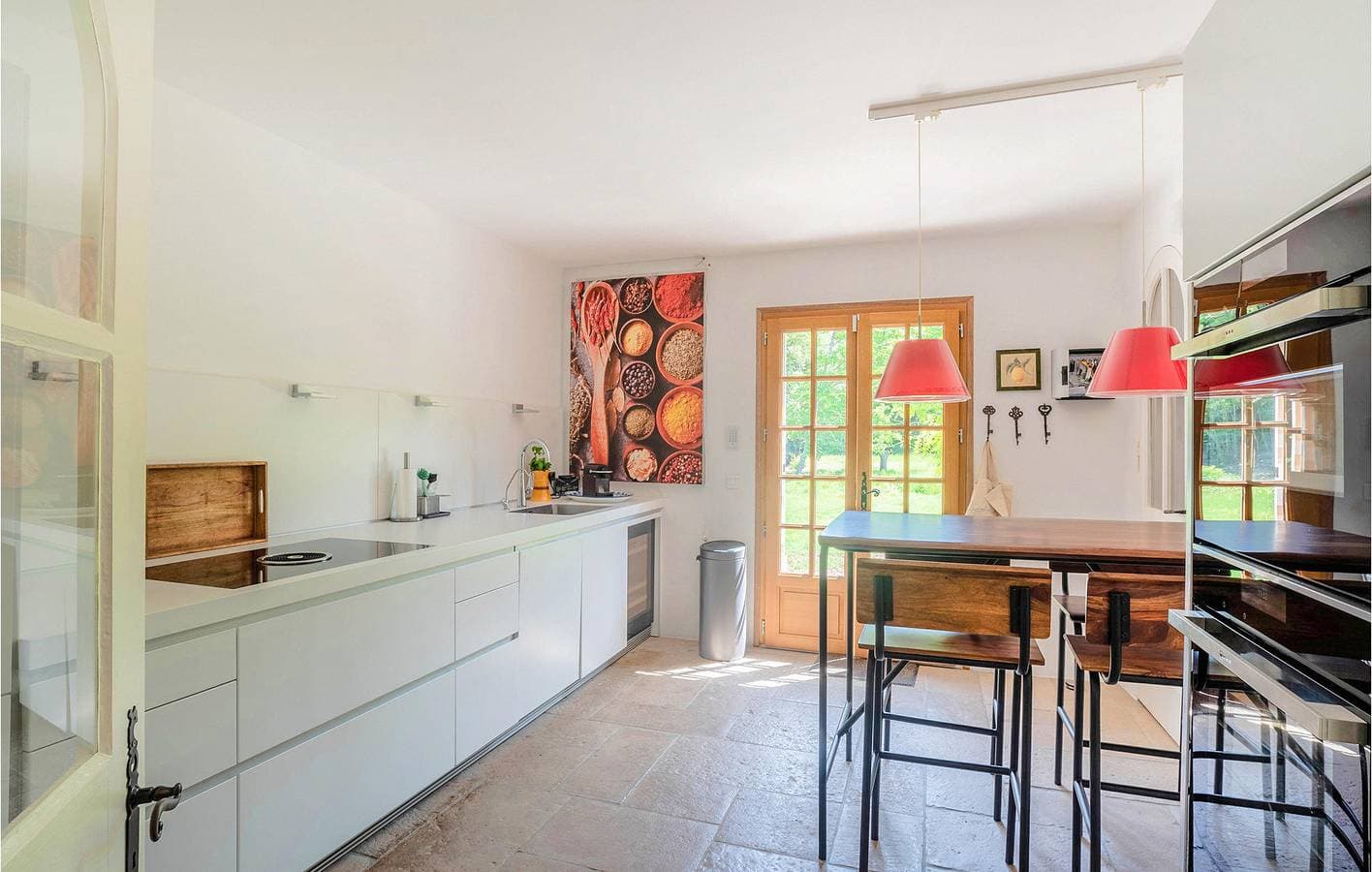 Foto 9 von 27: Carcès Wohnung: 210 qm, AC, Pool, Parkplatz & WiFi