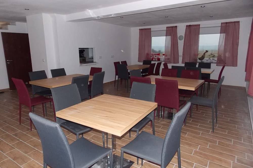 Foto 9 von 10: Moderne Ferienwohnung mit Küche