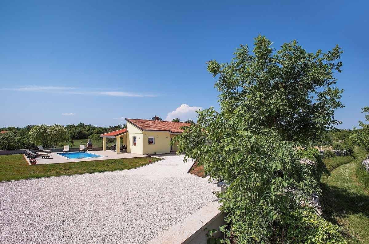 Foto 8 von 25: Villa mit Pool für 6 Personen