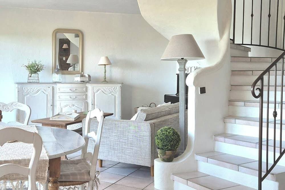Foto 7 von 18: Haus mit charmantem Interieur, ruhig, nahe aller Annehmlichkeiten