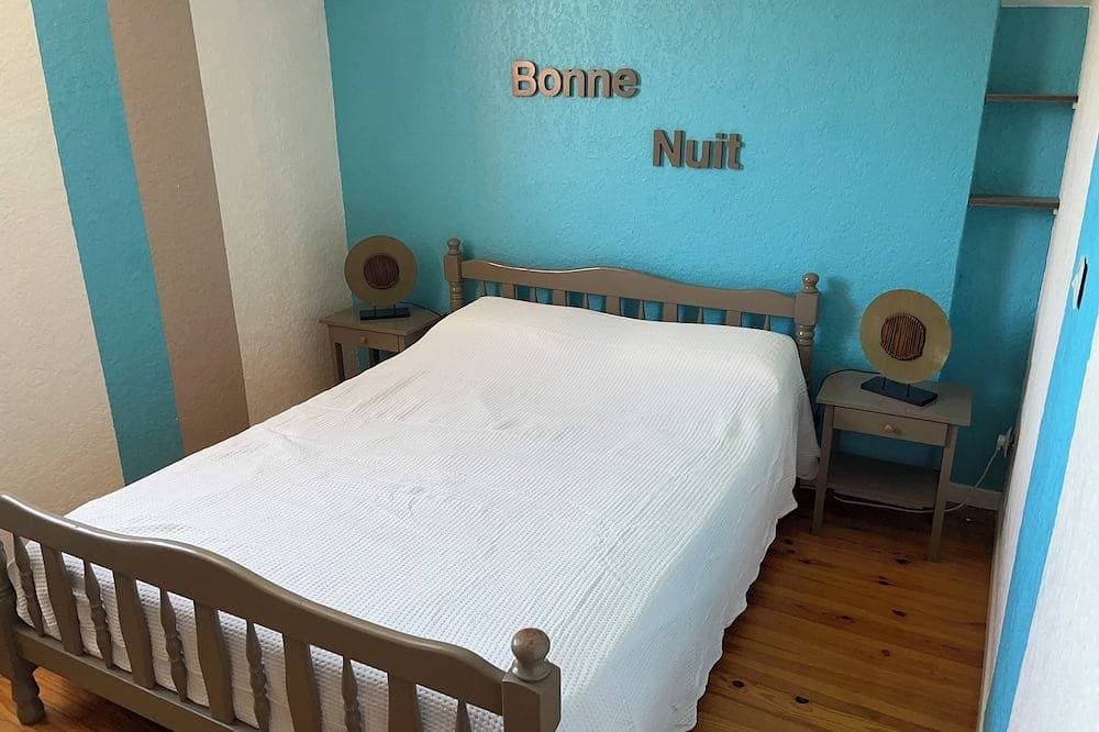 Foto 2 von 26: Large, air-conditioned country house with exceptional views, situated on the hillside.