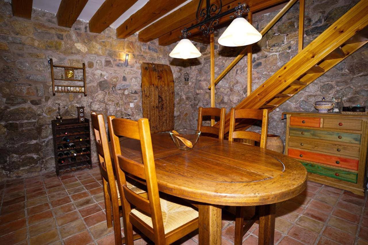 Foto 8 von 56: Three-Bedroom House