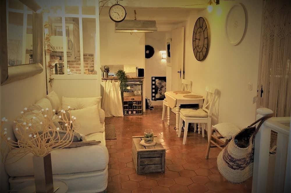 Foto 4 von 11: Ramatuelle Charmantes Appartement im historischen Stadtzentrum