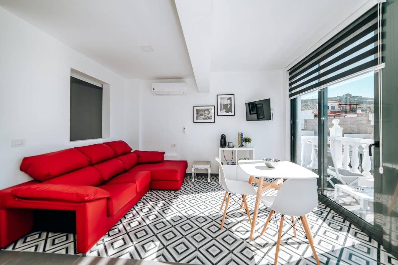 Foto 4 von 36: Ferienapartment San Juan mit Meerblick, Bergblick und Balkon