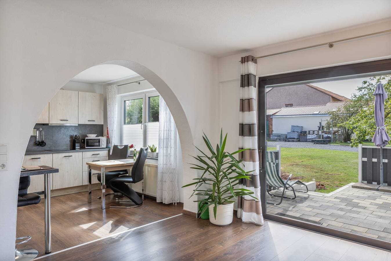 Foto 10 von 26: Ferienwohnung 'Dörnbergblick Klinge' mit privater Terrasse und WLAN
