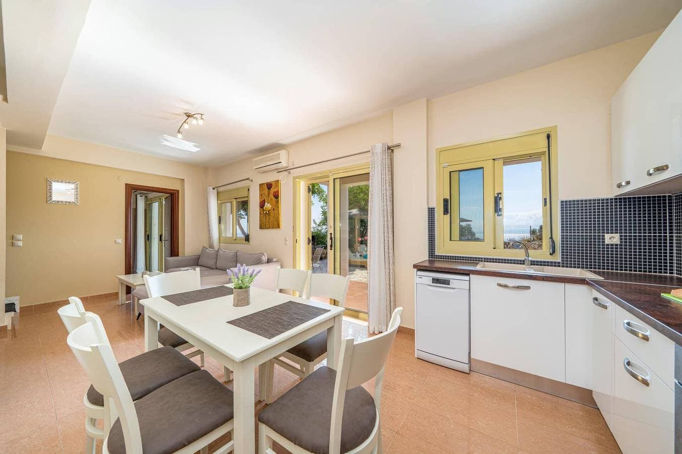 Foto 13 von 28: Villa für 6 Personen