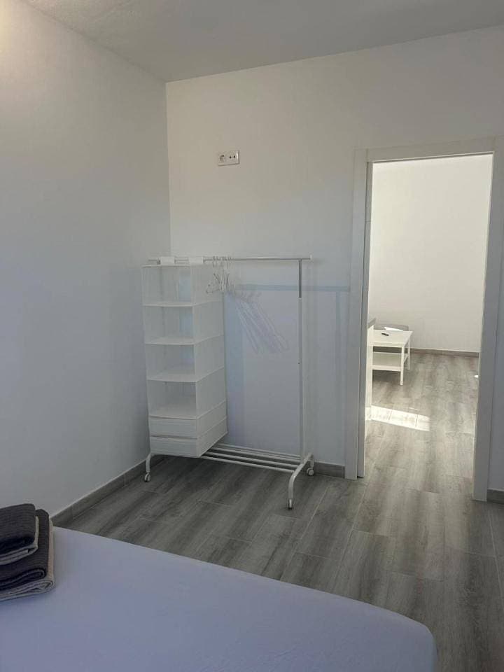 Foto 11 von 14: Two-Bedroom Apartment