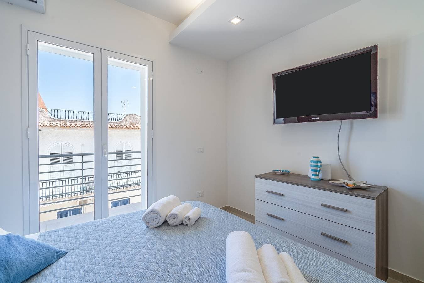 Foto 10 von 32: Ferienwohnung "Greta Vista Mare" mit Meerblick, privater Terrasse und WLAN