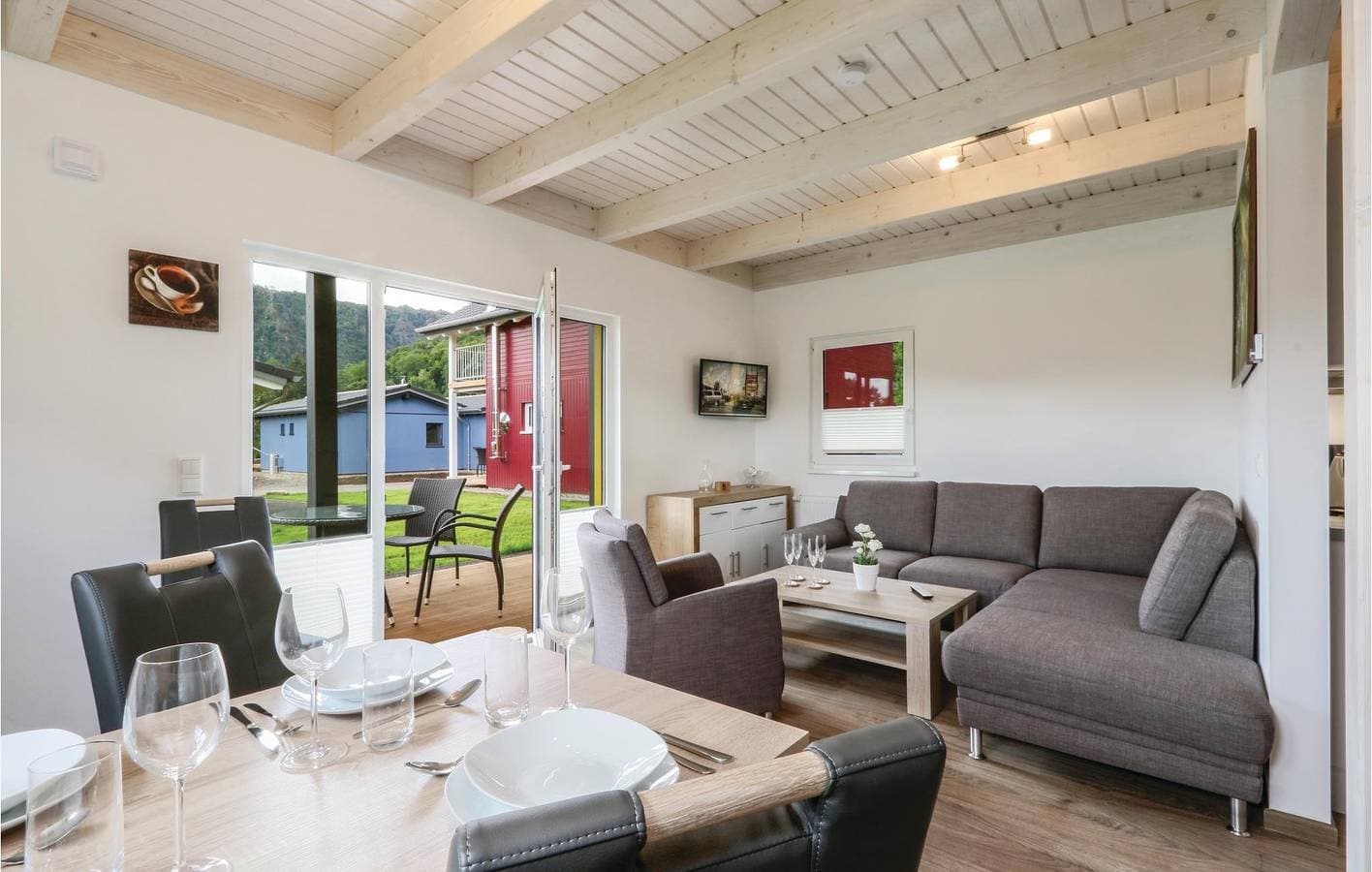 Foto 4 von 40: Gemütlicher Rückzugsort am Fluss mit Sauna und Terrasse