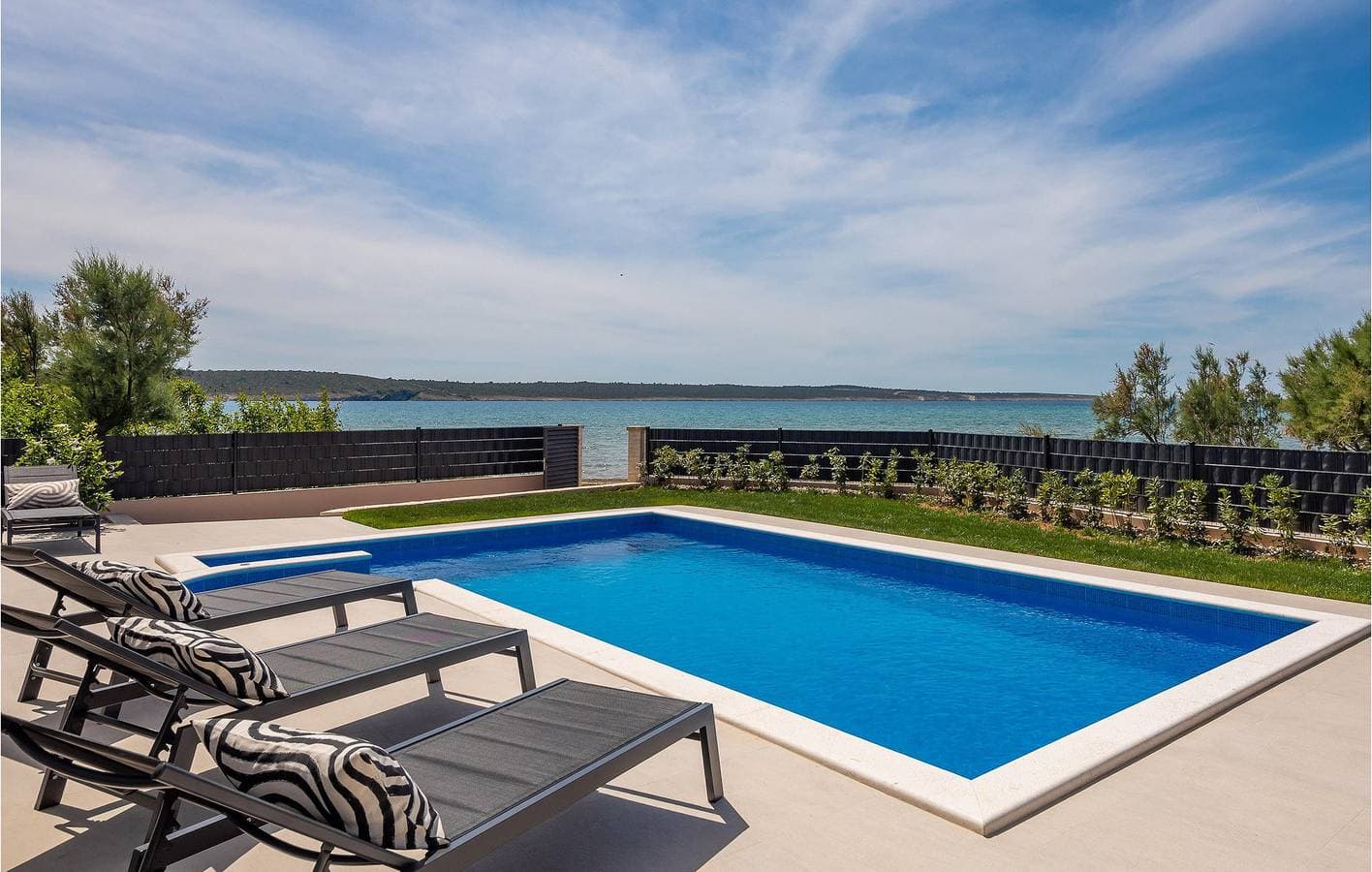 Foto 3 von 26: Urlaub am Meer: Modernes Apartment mit Pool, Terrasse und nur 700 m vom Strand entfernt