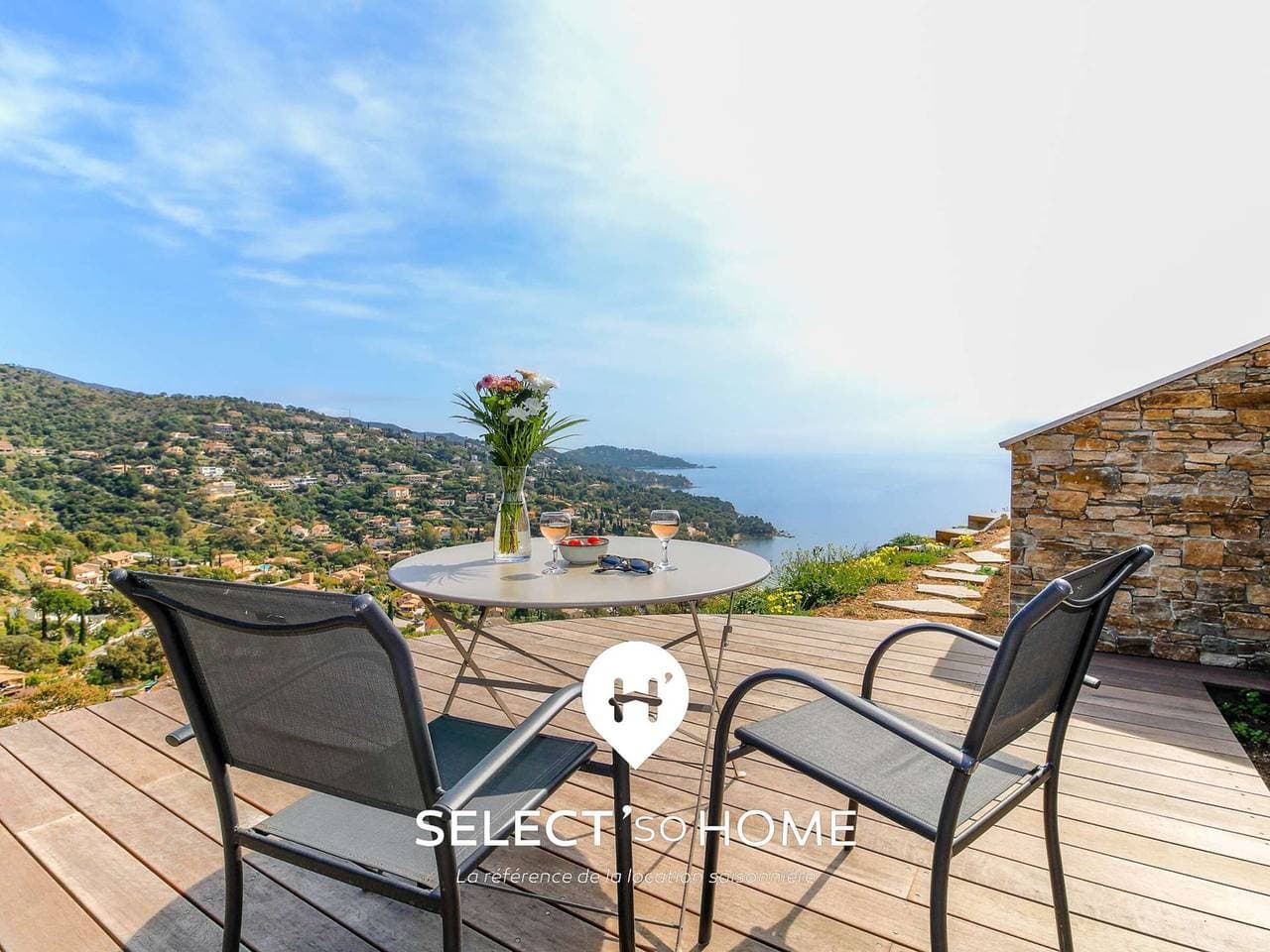 Foto 9 von 13: Romantischer Rückzugsort in Le Lavandou mit Infinity-Pool