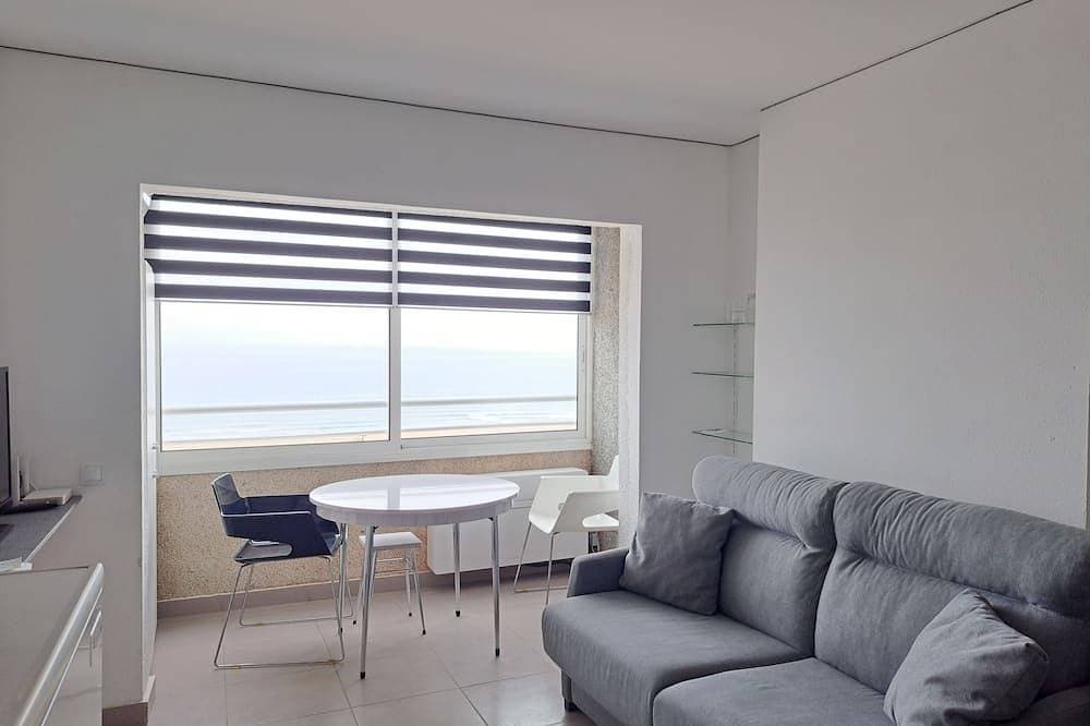 Foto 9 von 16: Comfortable flat in EmpuriaBrava by the strand with a stunning view on the bay.