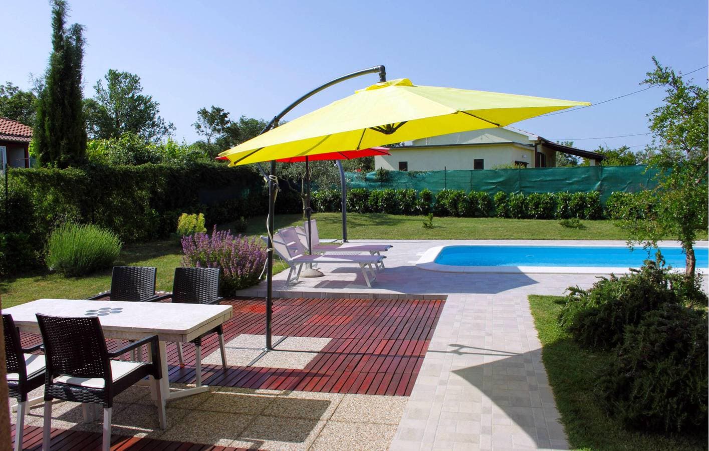 Foto 5 von 25: Charmantes Apartment mit Pool und Terrasse, 2,5 km vom Zentrum von Peruski entfernt