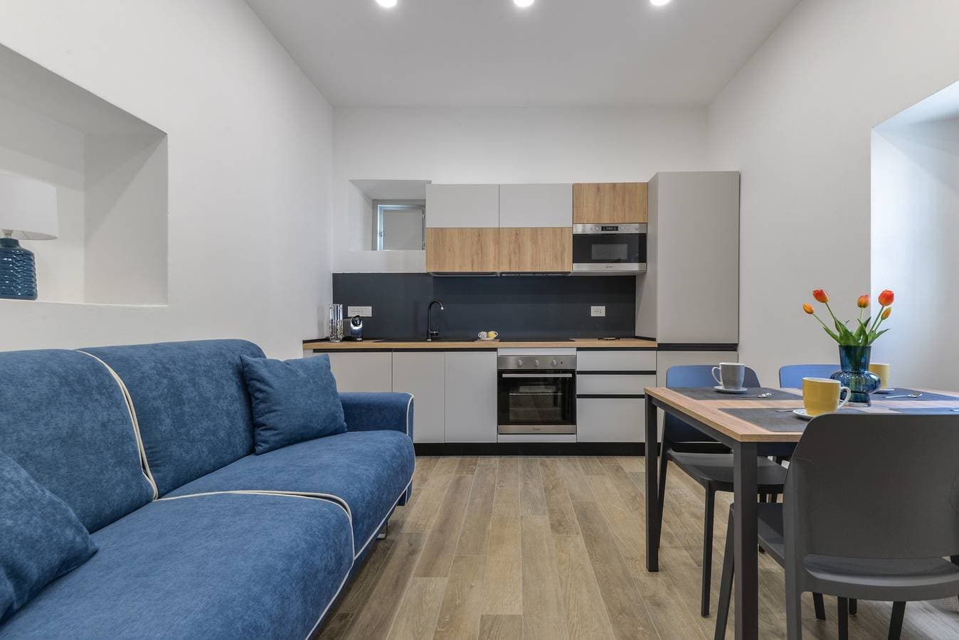 Foto 7 von 37: Ferienwohnung 'Casina Napoleonica' mit privatem Garten, WLAN und Klimaanlage
