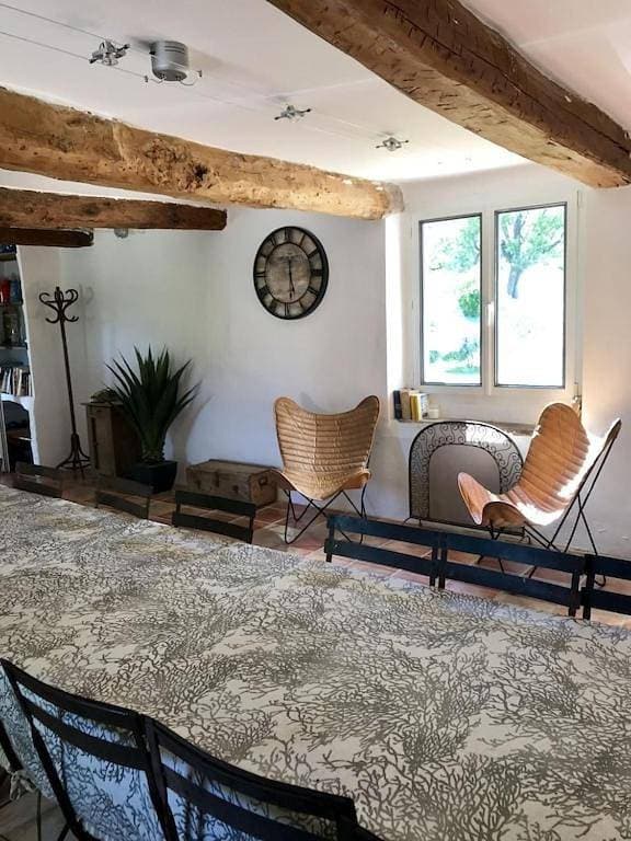 Foto 12 von 36: Three-Bedroom House