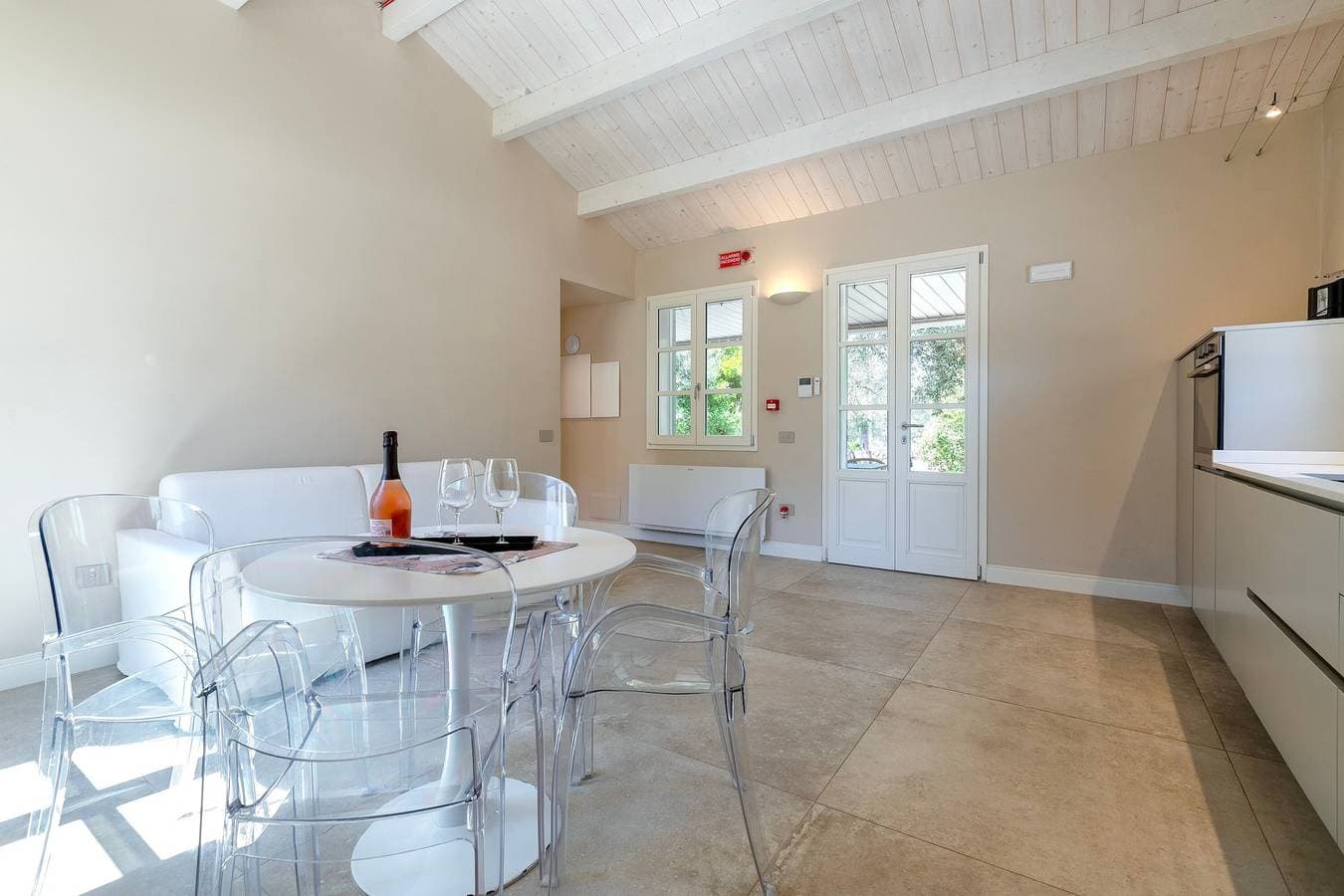Foto 5 von 33: Villa „Dimora Sella – Ginevra“ mit Gemeinschaftspool, WLAN und Klimaanlage