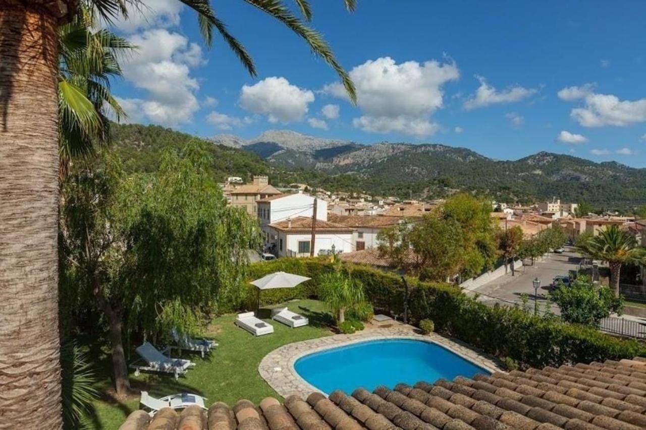 Foto 12 von 23: Ferienhaus in Mancor De La Vall mit Terrasse und Garten und Bergblick
