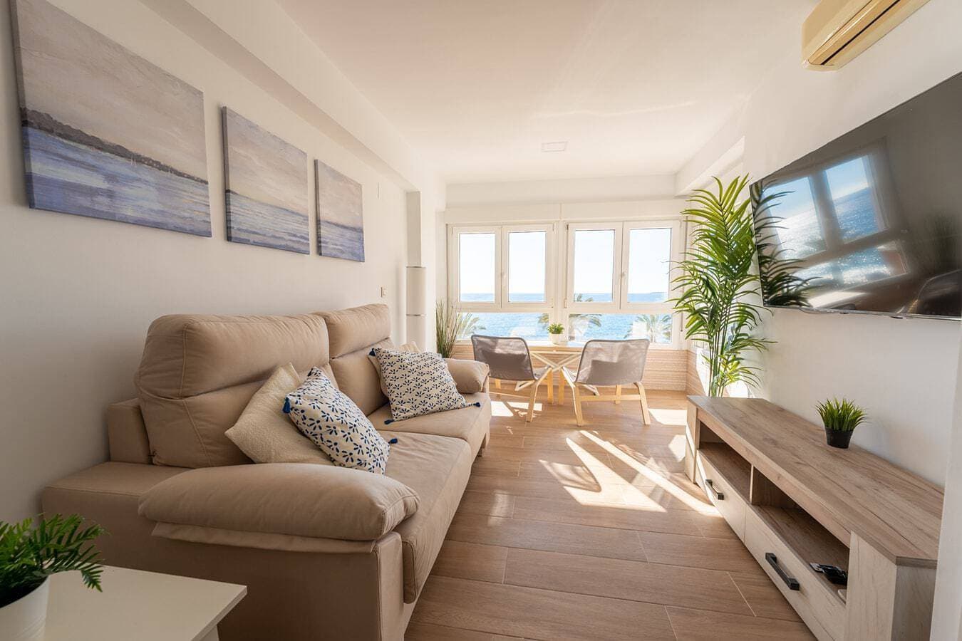 Foto 3 von 18: Ferienwohnung für 3 Personen mit Pool