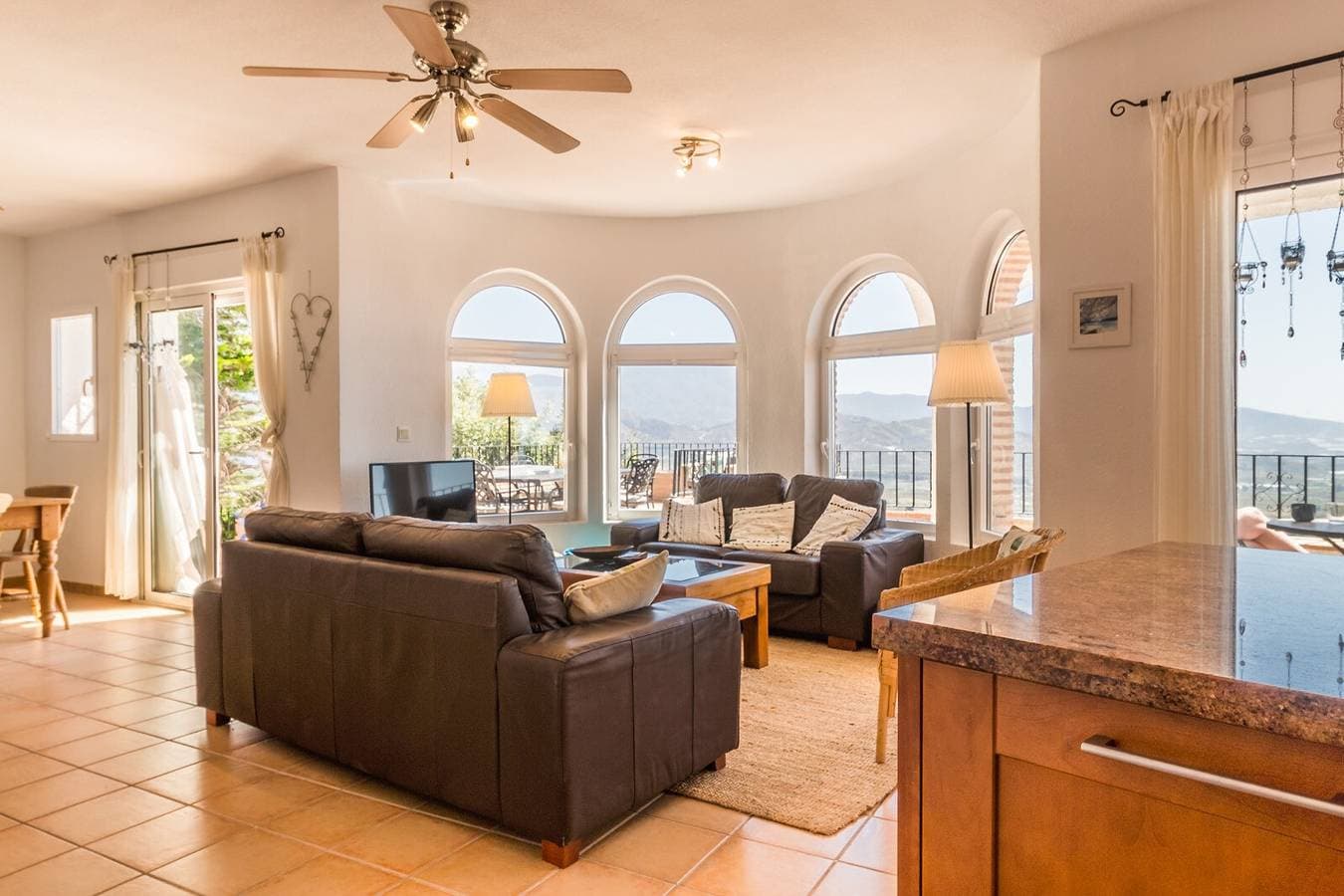 Foto 12 von 27: Villa „El Olivaron“ mit Meerblick, privatem Pool und WLAN