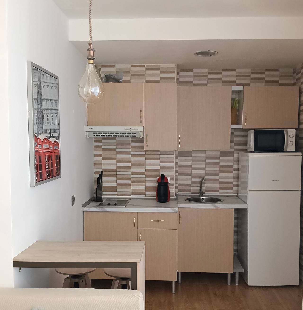 Foto 8 von 24: Einzimmerapartment 'Torremolinos' mit Gemeinschaftspool, Gemeinschaftsgarten und WLAN