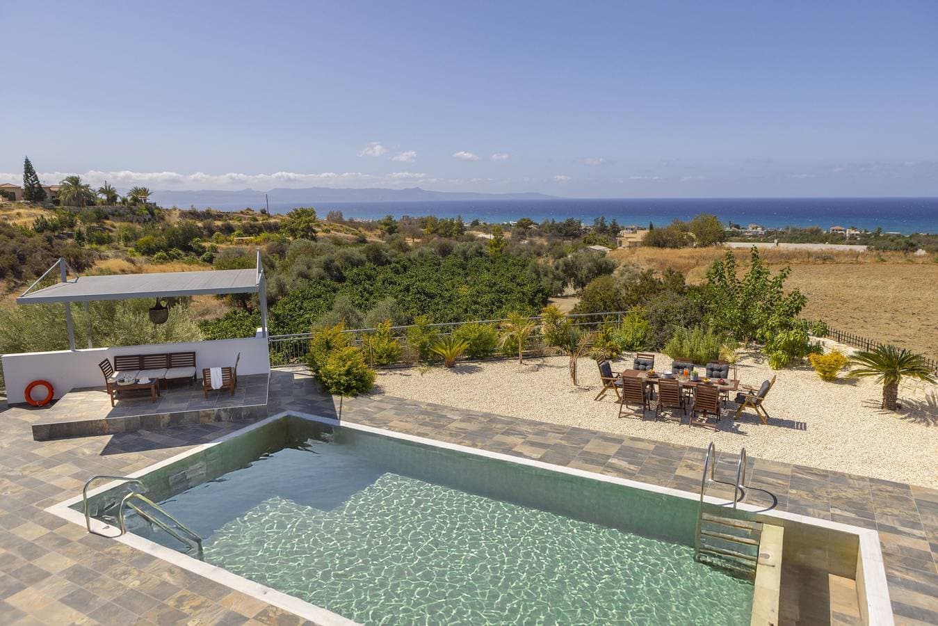Foto 13 von 79: Villa für 8 Personen mit Ausblick