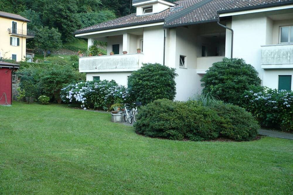 Foto 5 von 13: Gemütlicher Dachboden in Dervio