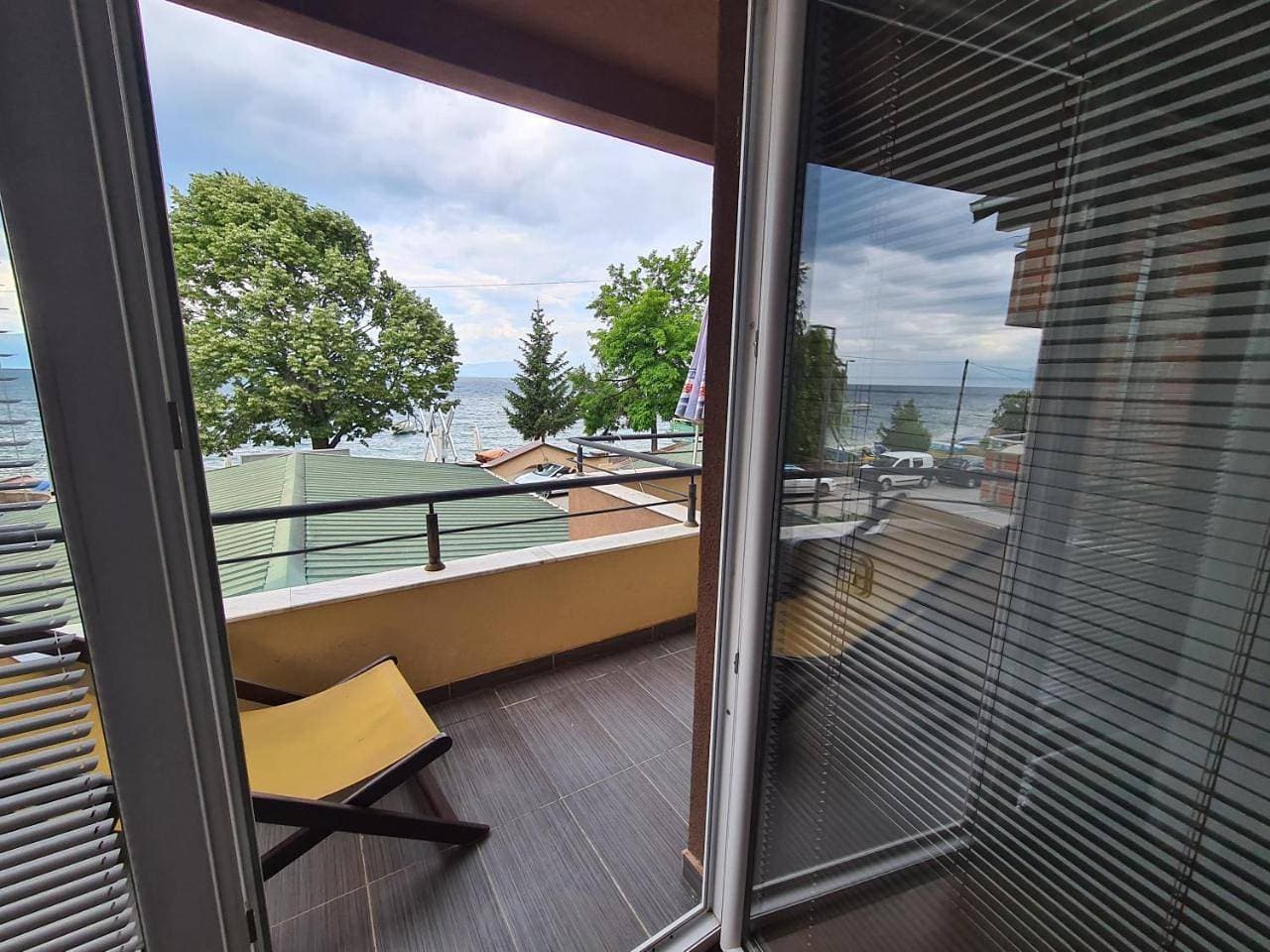 Foto 9 von 15: Family Room with Lake View