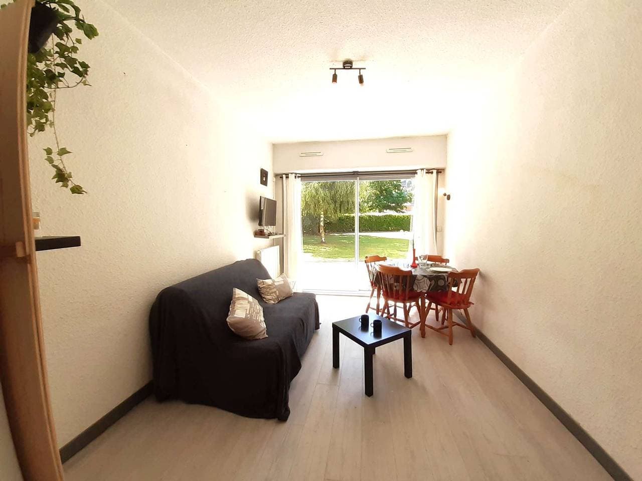 Foto 5 von 11: Gemütliches Studio für 4 Personen mit Balkon, Parkplatz und Ski-Aufbewahrung in Saint-Lary-Soulan
