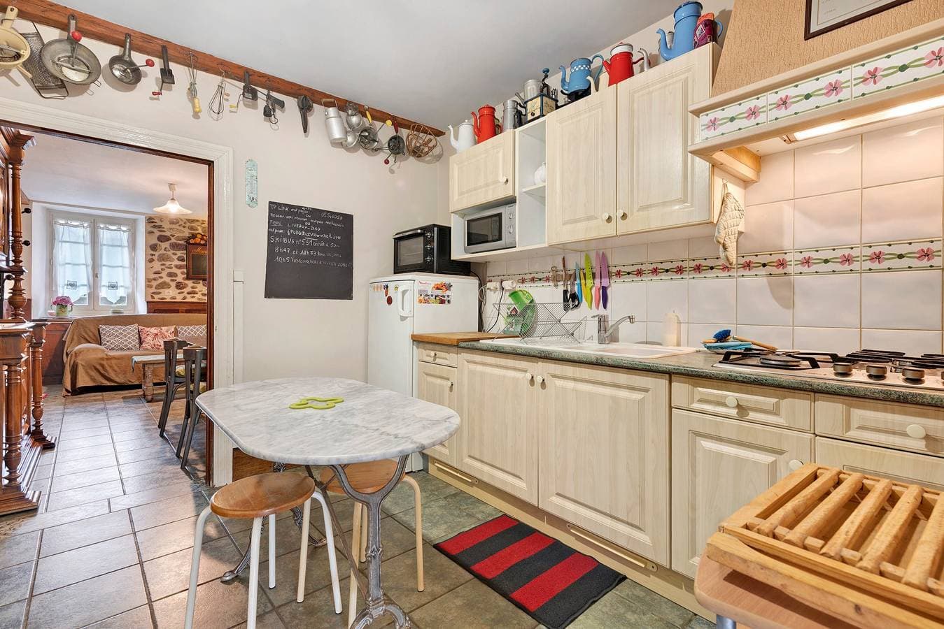 Foto 11 von 28: Ferienhaus „Gîte La Petite Gourmande“ mit gemeinsamer Terrasse, Garten und WLAN