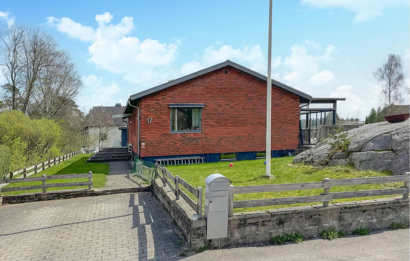 Foto 2 von 21: Ferienhaus für 9 Personen mit Pool
