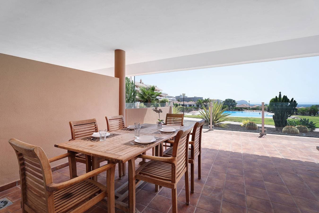 Foto 2 von 29: Ferienwohnung "Royal Marine Golf V" mit Meerblick, Gemeinschaftspool und WLAN
