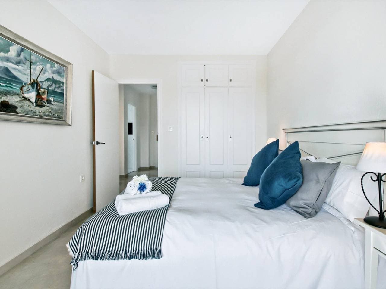 Foto 9 von 25: Ferienwohnung für 4 Personen mit Meerblick