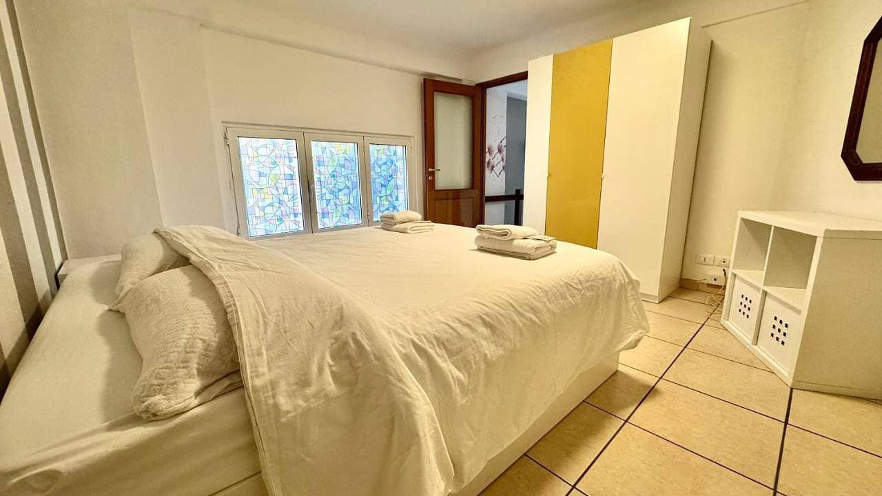 Foto 8 von 32: Two-Bedroom Apartment