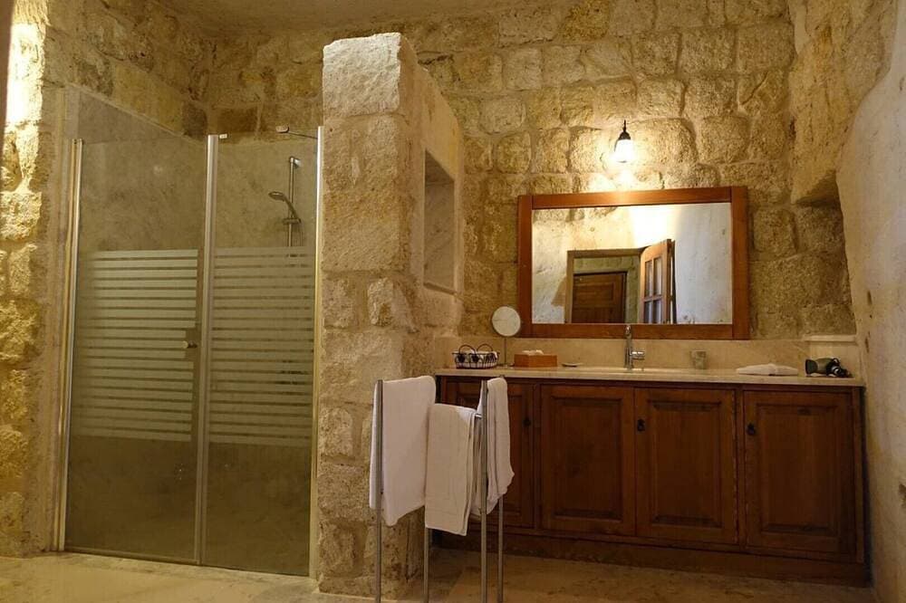 Foto 7 von 14: 3-Bedroom Stone House with a View