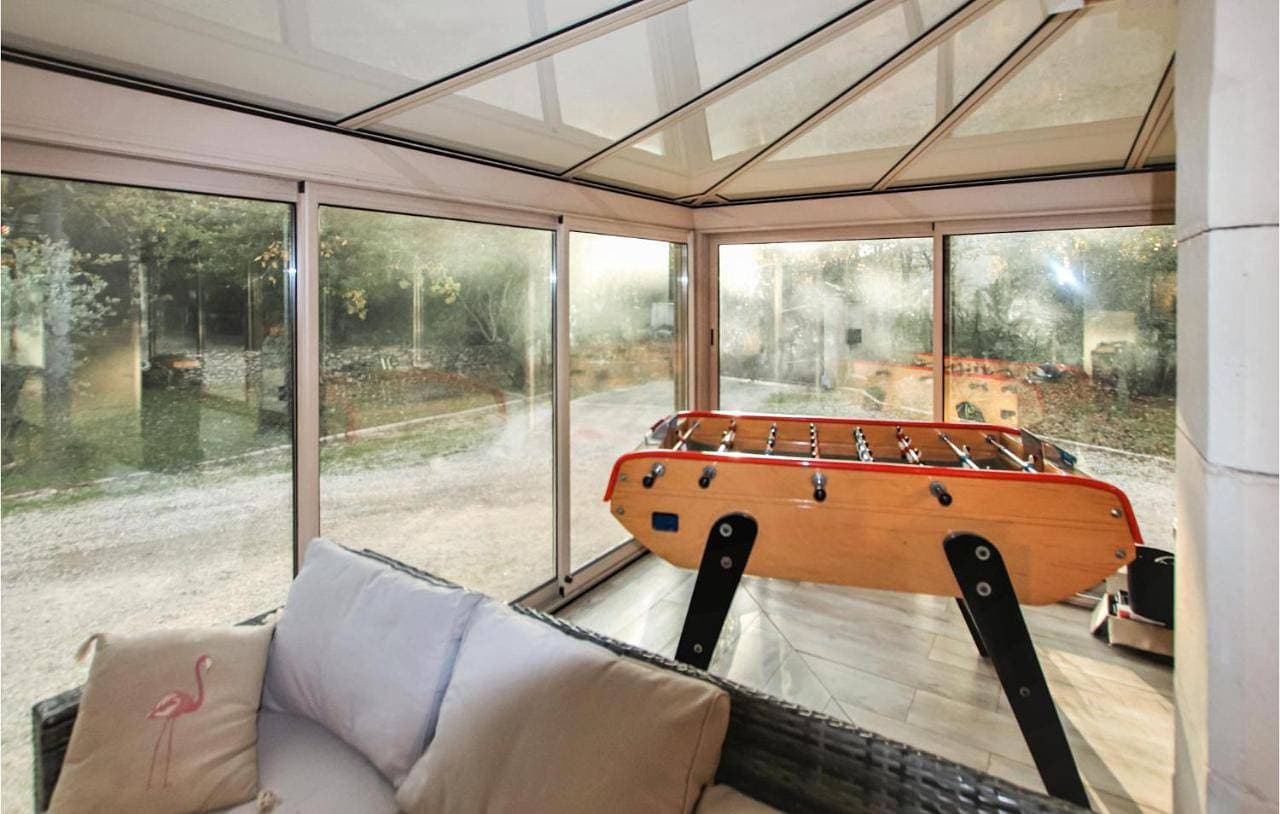 Foto 7 von 36: Six-Bedroom Holiday Home
