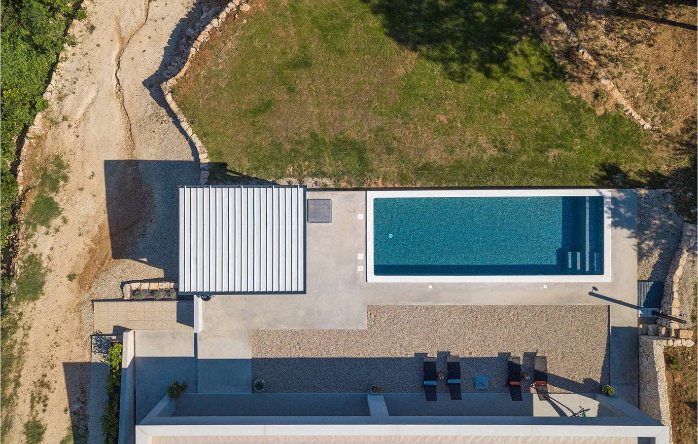 Foto 10 von 25: Geräumiges Apartment mit 1 Schlafzimmer, Pool, WLAN und Parkplatz in der Nähe des Zentrums von Raša