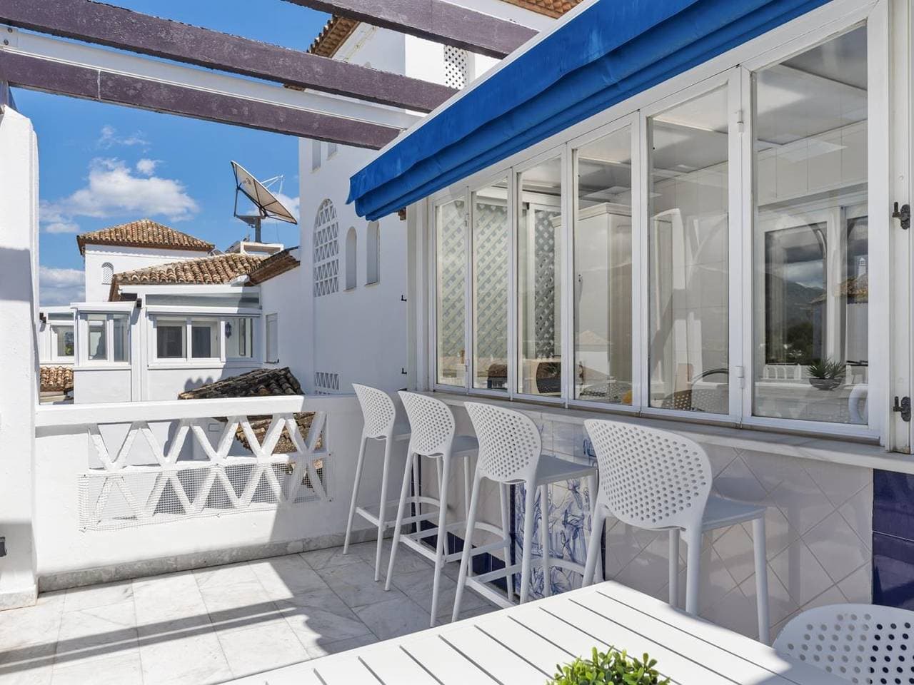 Foto 8 von 45: Ferienwohnung für 2 Personen mit Pool