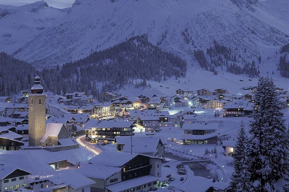 Elegante, vollständig eingerichtete Wohnung mit Balkon - Ski out/Ski in 1