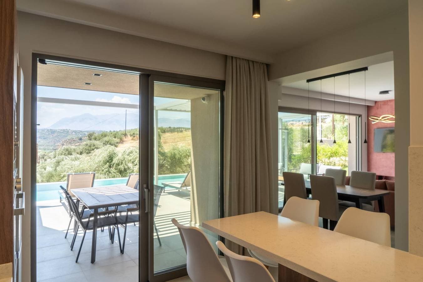 Foto 11 von 64: Villa für 4 Personen mit Terrasse