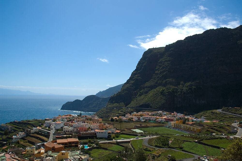 Foto 13 von 14: Ruhig gelegenes Appartment mit grosser Fensterfront, Blick nach Teneriffa