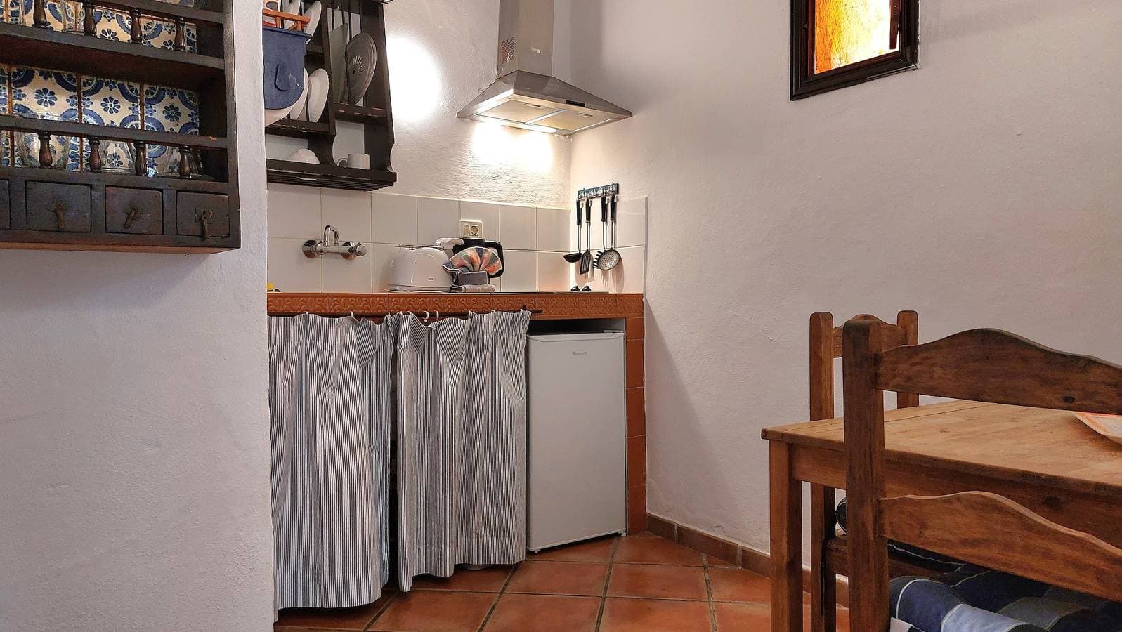 Foto 5 von 31: Ferienwohnung „Apartamentos Monasterio de San Antonio Nr. 2“ mit W-Lan und Innenhofterrasse