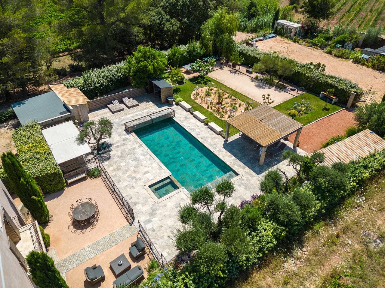 Villa 1