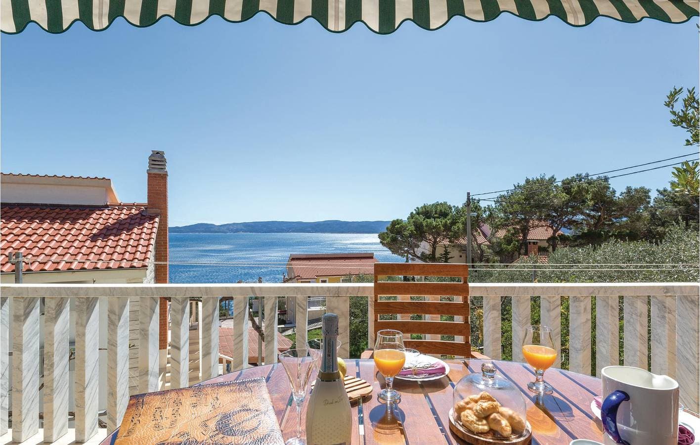 Foto 9 von 36: Geräumige Ferienwohnung mit Terrasse, WLAN und Parkplatz – 2 km vom Strand Juto entfernt