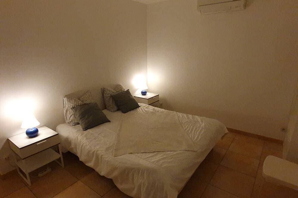 Foto 4 von 17: Air-conditioned villa with swimming pool Pets welcome