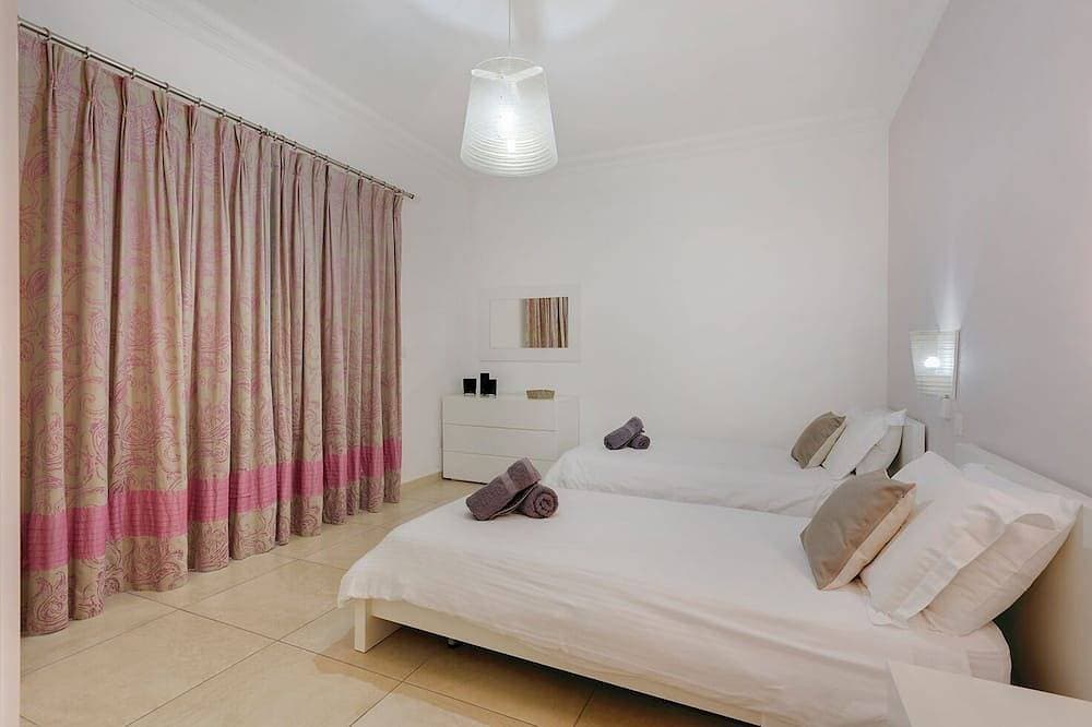 Foto 5 von 30: Luxury Apt w/Side Seaviews & Pool, Best Location