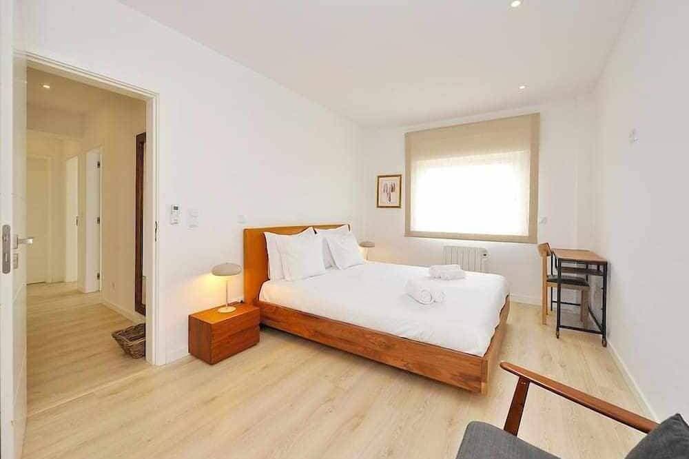 Foto 2 von 30: Prestige Sunset Carcavelos Beach - Checkinhome