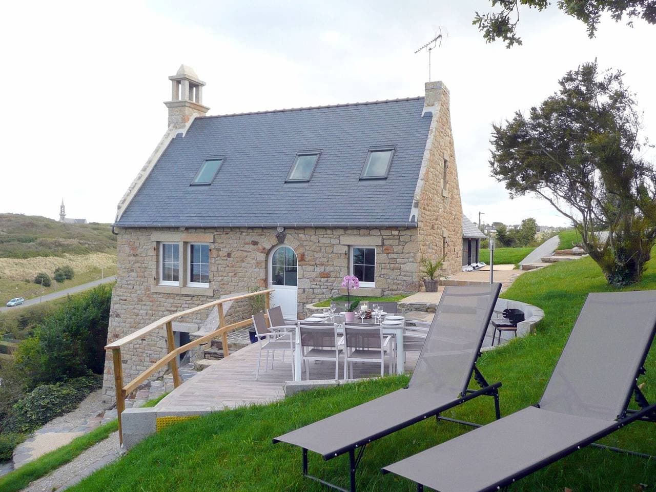 Foto 2 von 40: Steinhaus in der Bretagne mit Meerblick