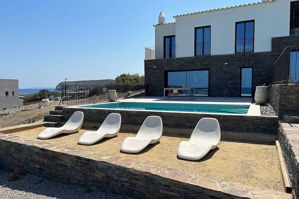 Cadaquès house with pool and sea view 1